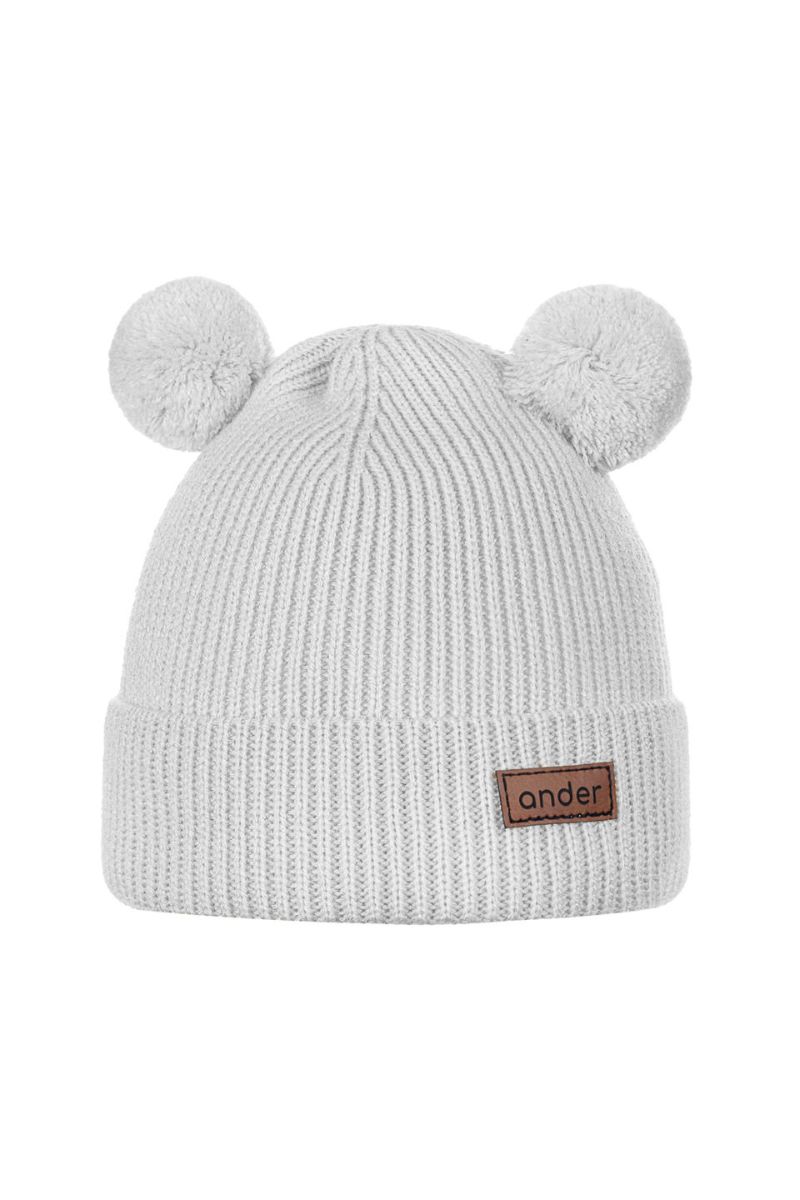 Czapka dziecięca TEDDY wykonana w 100% z wełny merino.
Czarna czapka TEDDY z uszkami misia dla dziecka.