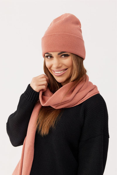 Czapka NAOMI – 100% wełny merino – migdał