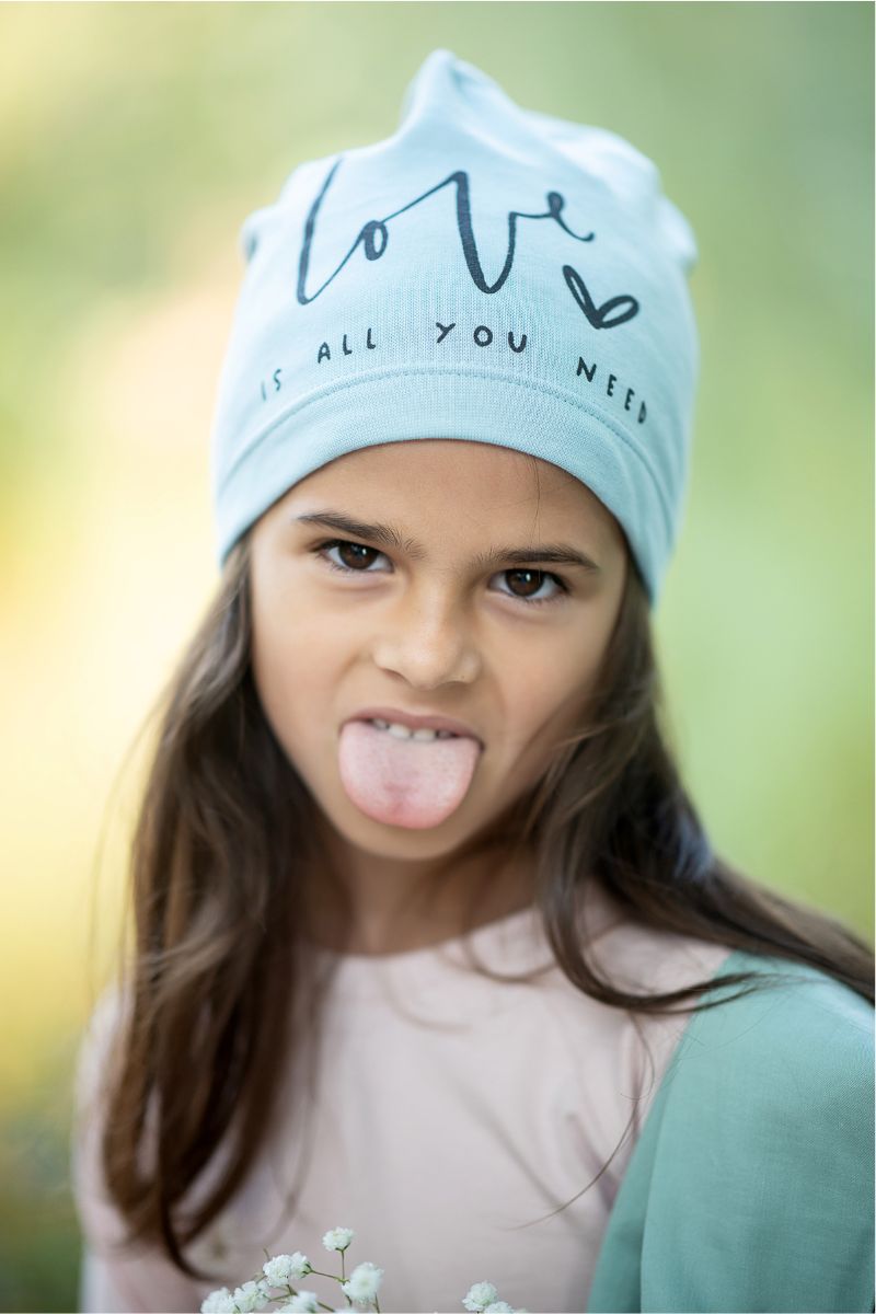 Girls' beanie hat LOVE BLUE