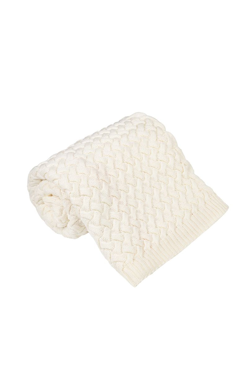 Kocyk merino z ozdobnym splotem odpowiedni do wyprawki niemowlęcej.
Przytulny kocyk dziecięcy FLUFFY z naturalnej wełny merino.