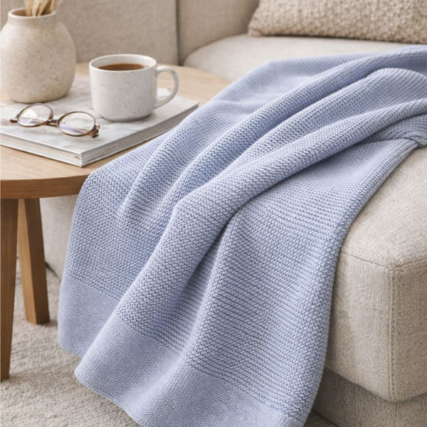 Kocyk niemowlęcy BAMBOO wykonany w 100% z włókna bambusowego.
Miękki kocyk bambusowy dla niemowląt o wymiarach 75 × 100 cm.