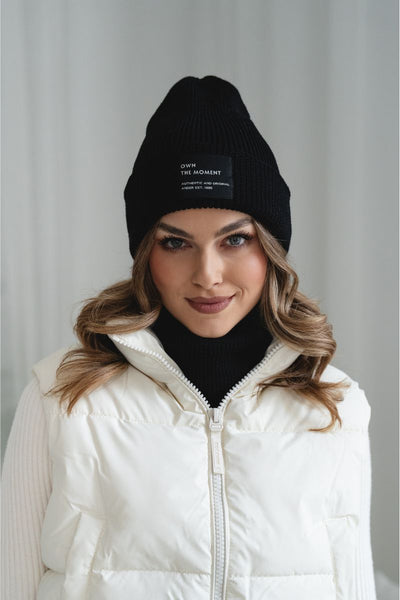 Komplet czapka i komin BRIGID NEW – 100% wełny merino – czarny