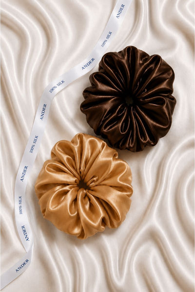 Set of two SILQ silk scrunchies – size - L – beige, brown